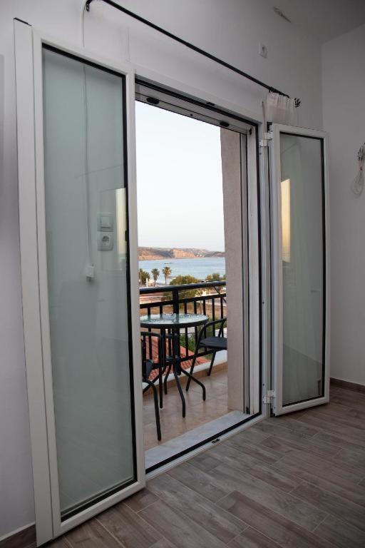 דירות Neapoli Voion Sea View House Matina מראה חיצוני תמונה